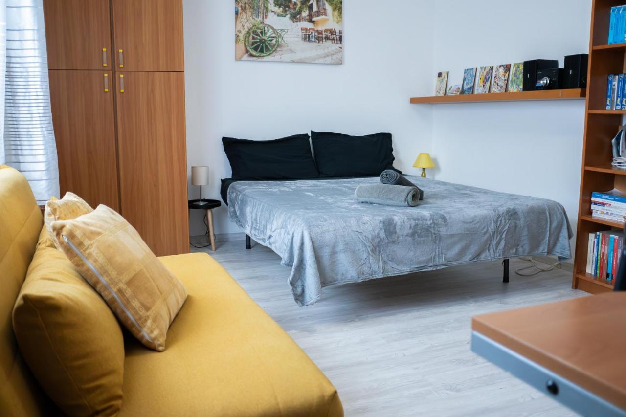 Nonna Pina Guest House Moderno Appartamento Vicino Metro AWifi,Netflix Рим Экстерьер фото