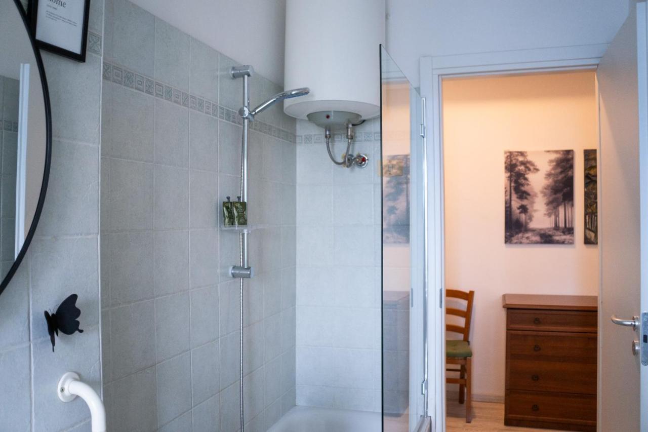 Nonna Pina Guest House Moderno Appartamento Vicino Metro AWifi,Netflix Рим Экстерьер фото