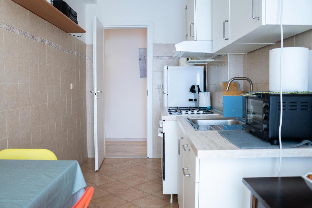 Nonna Pina Guest House Moderno Appartamento Vicino Metro AWifi,Netflix Рим Экстерьер фото